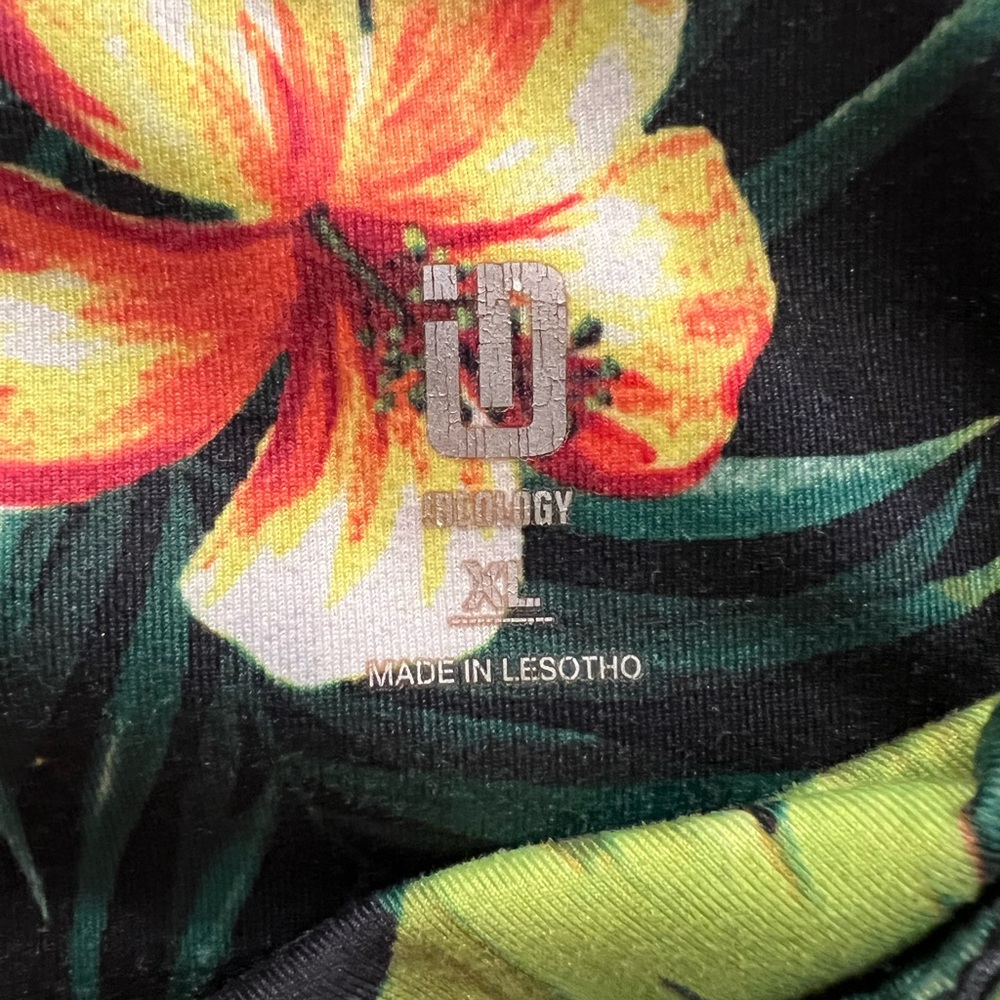 Women’s Ideology Tropical Print High Rise Waist Shorts - Black Floral - Picture 3 of 4